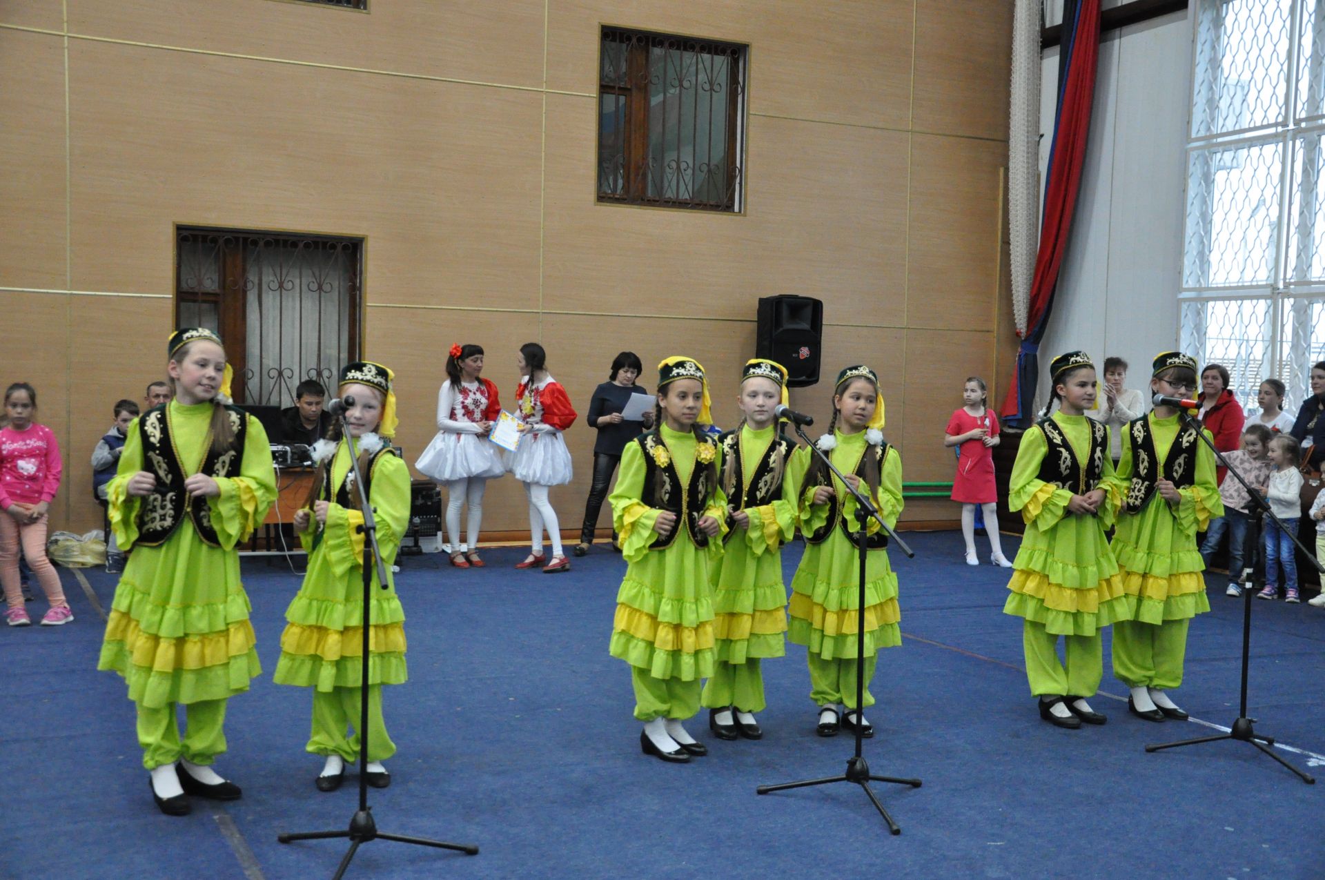 БӘЙРӘМГӘ 11 АЙЛЫК АЙЗАТ ТА  КИЛДЕ