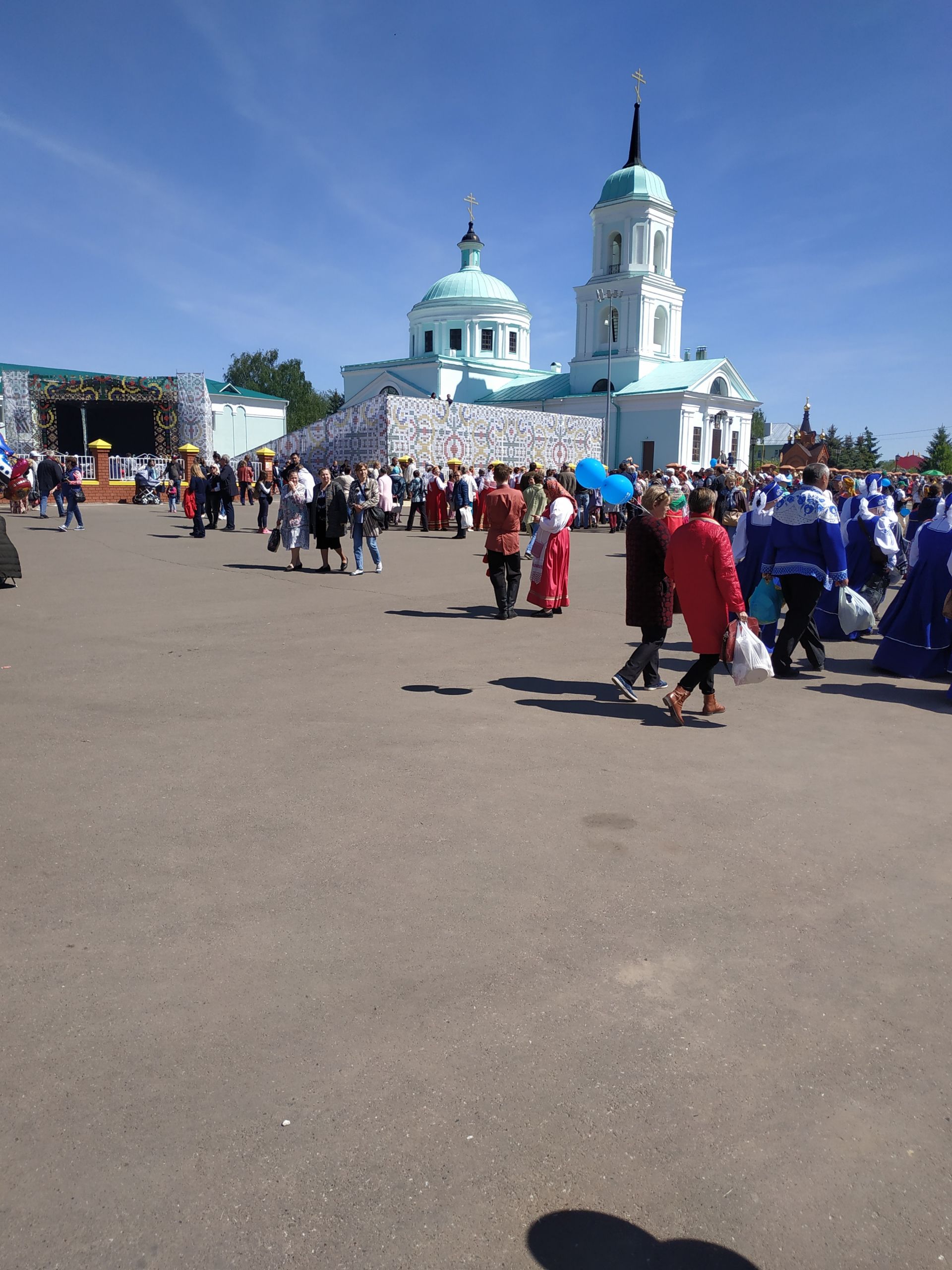 Лаеш районы Никольское авылында XXVII Бөтенроссия рус фольклоры фестивале “Каравон”