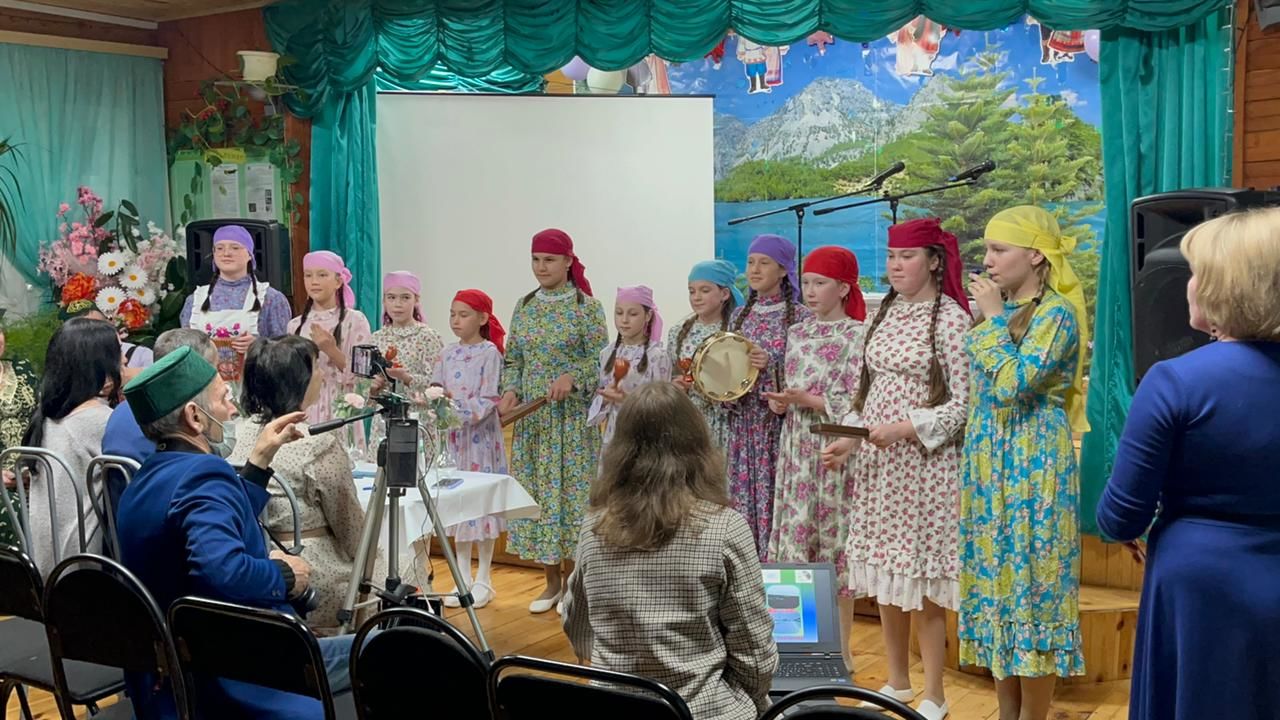 Кырбаш авыл клубында "Җырлыйк әле!" дигән шоу-программа булып узды