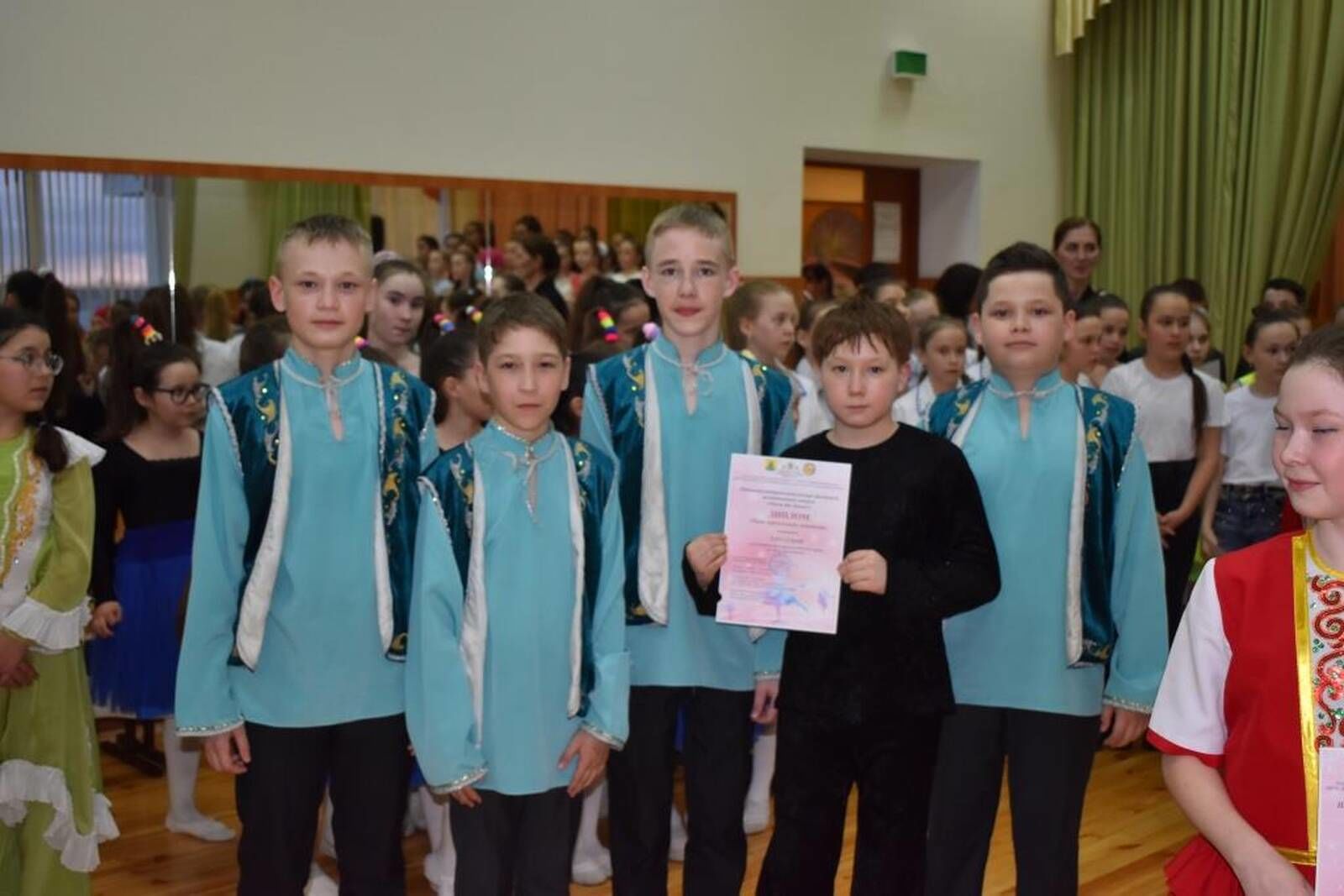 Сәнгать мәктәбендә “Бию-ул тормыш” мәктәп күләм бию конкурсы узды