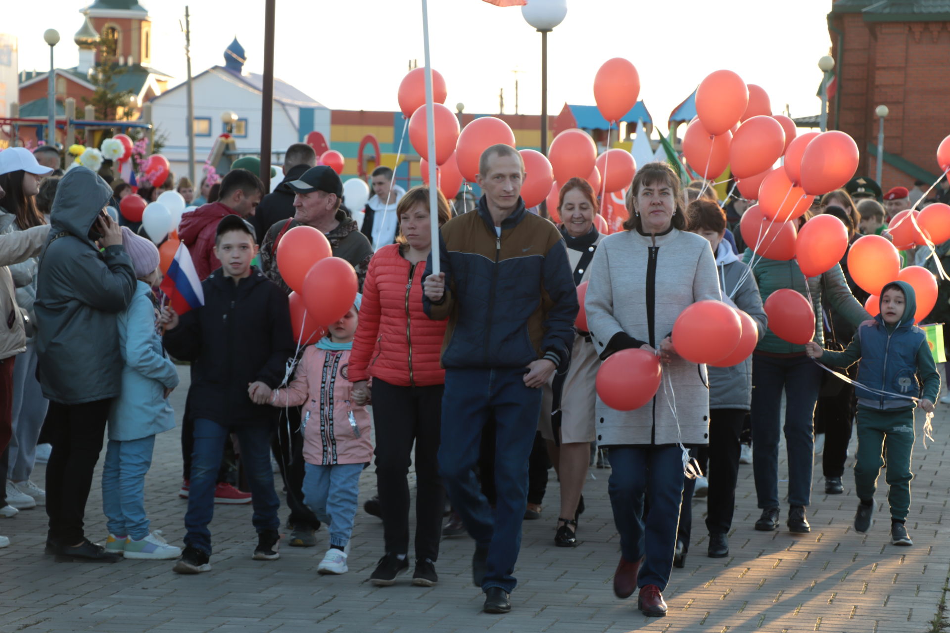 “Үлемсез  полк” йөрешен Шәмәрдән хезмәт  коллективлары  башлады