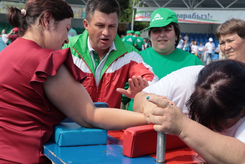 Бүген “Сабантуй” мәдәни-спорт комплексында район терлекчеләре  бәйрәме  булды (фоторепортаж)