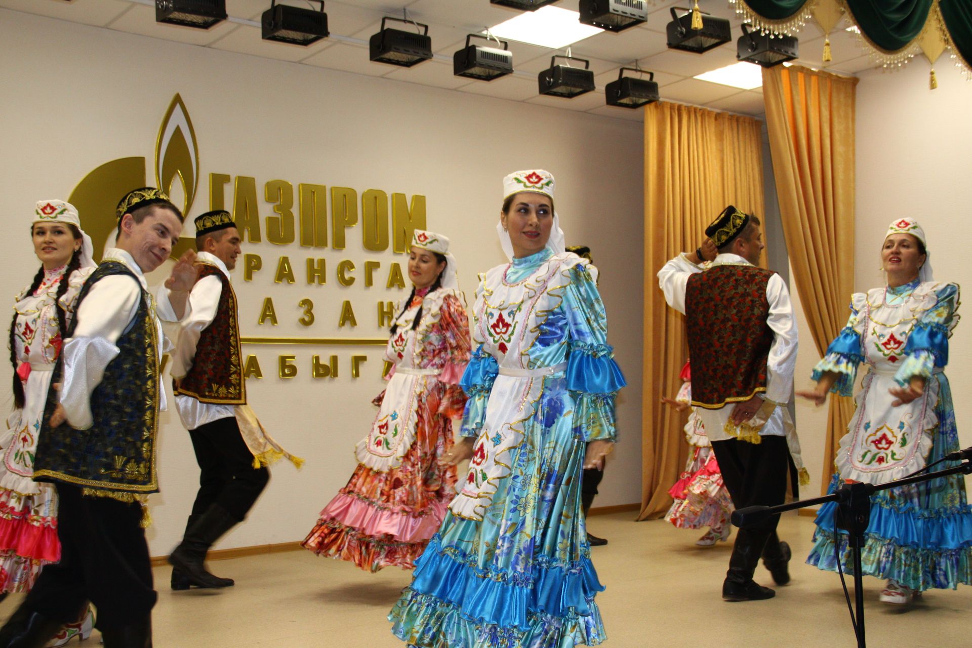 Ветеран газчыларны кунакка чакырып хөрмәтләделәр