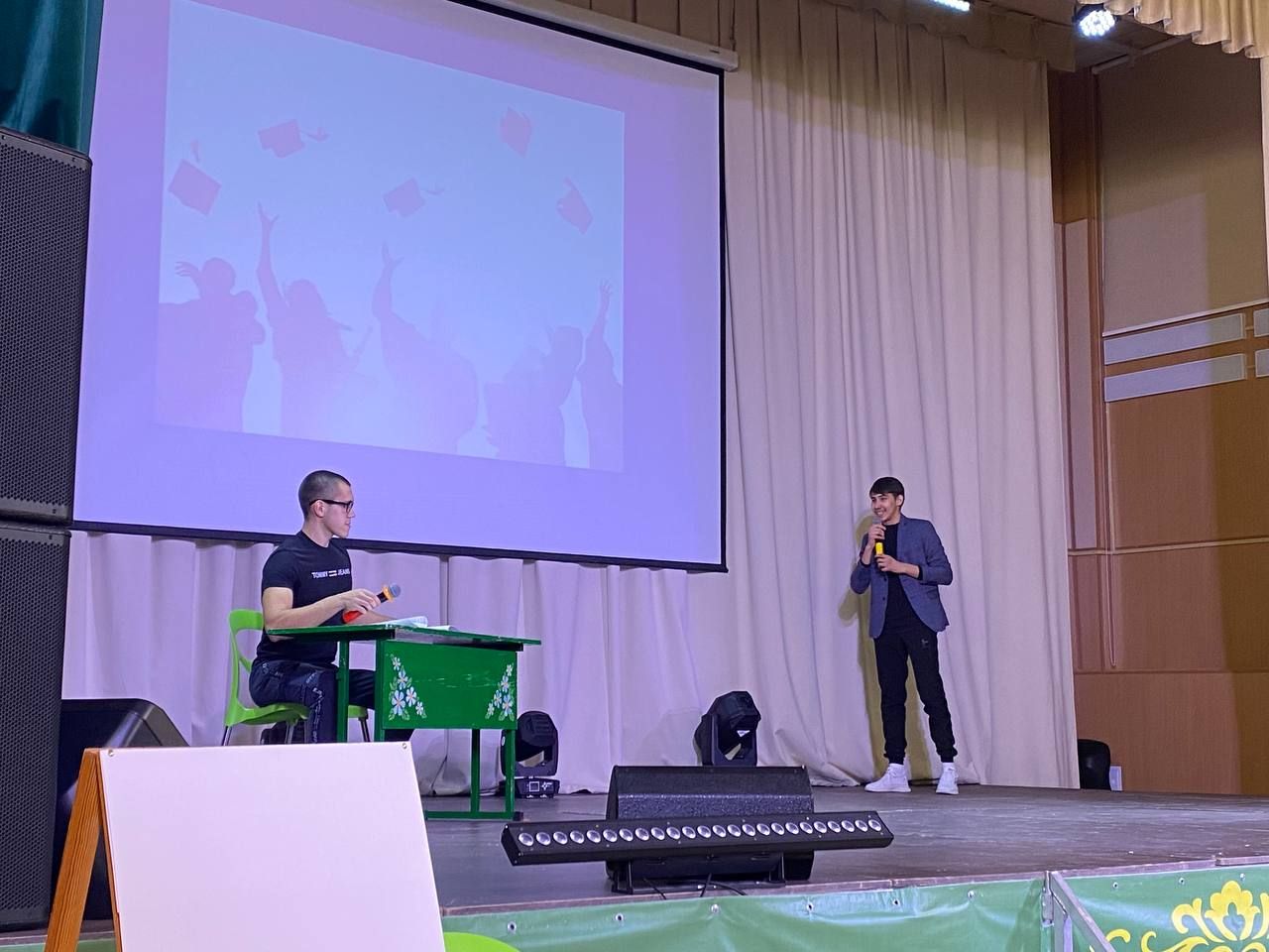 Район мәдәният йортында студентлар көненә багышланга «Студент party” күңел ачу чарасы узды