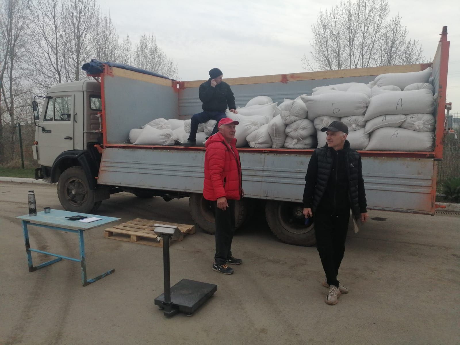 Сабалылар Казанда  быелгы  язгы сезонның  соңгы  ярминкәсендә