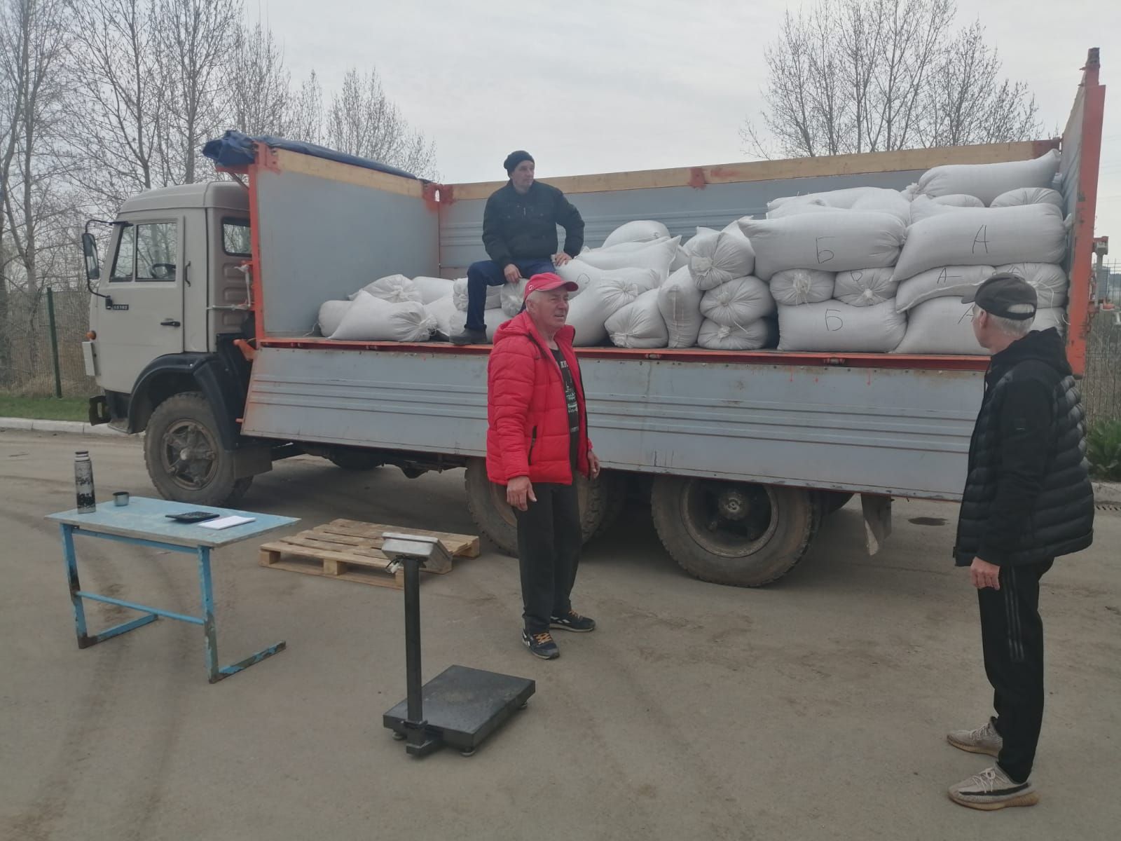 Сабалылар Казанда  быелгы  язгы сезонның  соңгы  ярминкәсендә