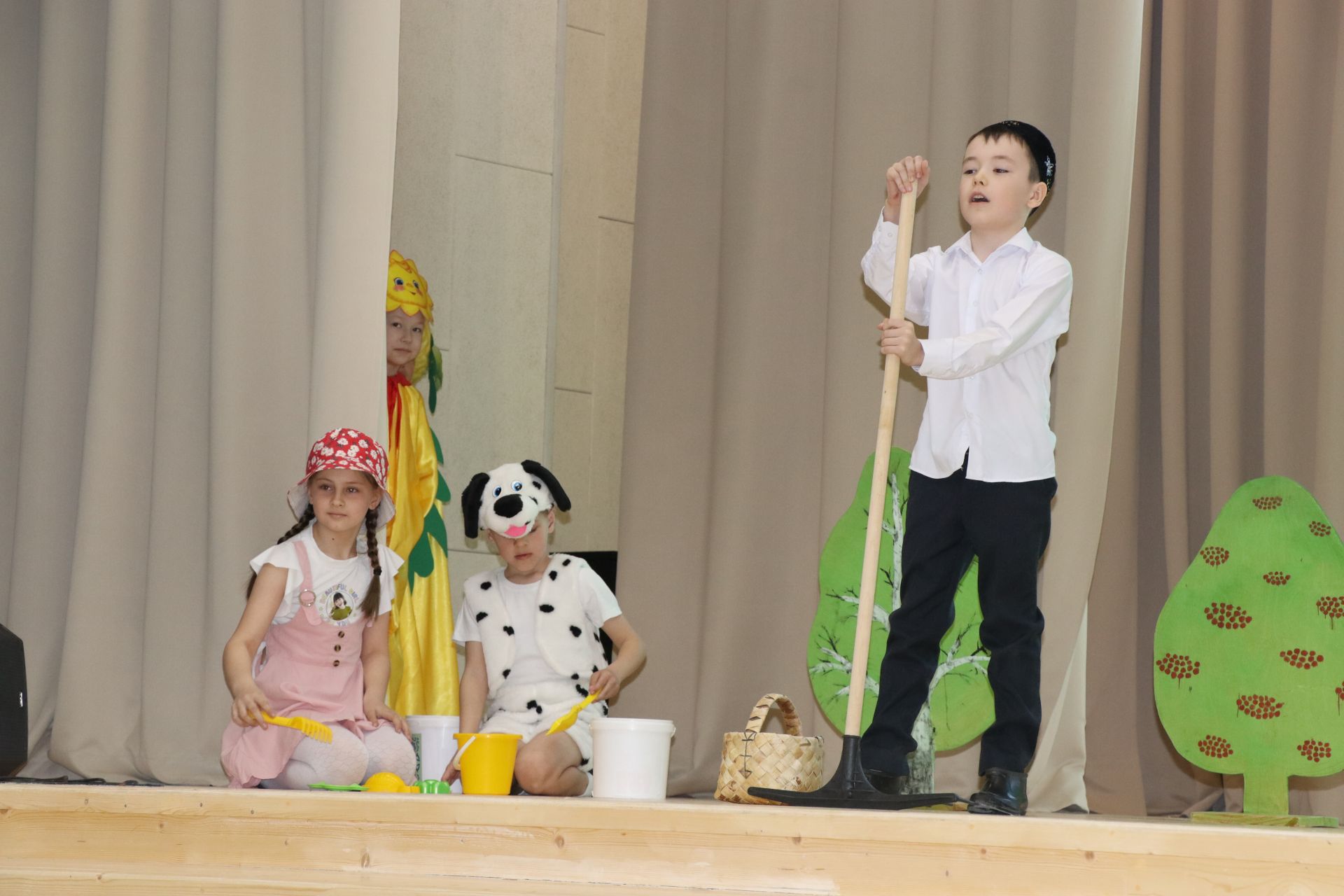 Сабада узган «Сәяр» балалар театр фестивалендә 12 иҗат коллективы чыгыш ясады