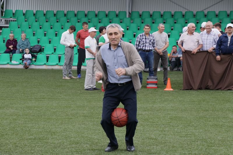 Район эшмәкәрләре үзләренең һөнәри бәйрәмнәрен билгеләп үтте