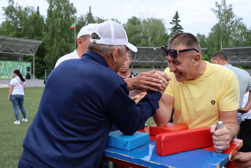 Район эшмәкәрләре үзләренең һөнәри бәйрәмнәрен билгеләп үтте