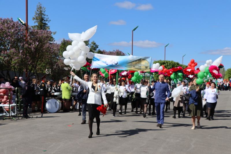 9 Май – Җиңү көнендә  Сабада 5 меңгә якын  кеше  парадка чыкты