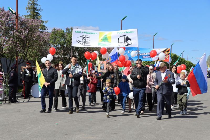 9 Май – Җиңү көнендә  Сабада 5 меңгә якын  кеше  парадка чыкты