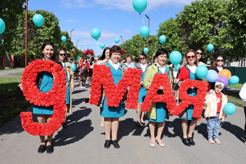 9 Май – Җиңү көнендә  Сабада 5 меңгә якын  кеше  парадка чыкты