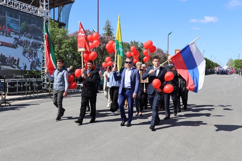 9 Май – Җиңү көнендә  Сабада 5 меңгә якын  кеше  парадка чыкты
