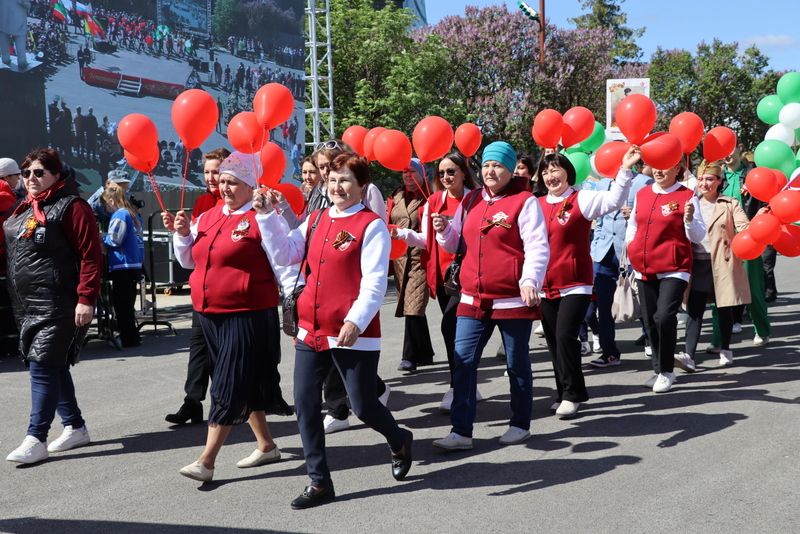 9 Май – Җиңү көнендә  Сабада 5 меңгә якын  кеше  парадка чыкты