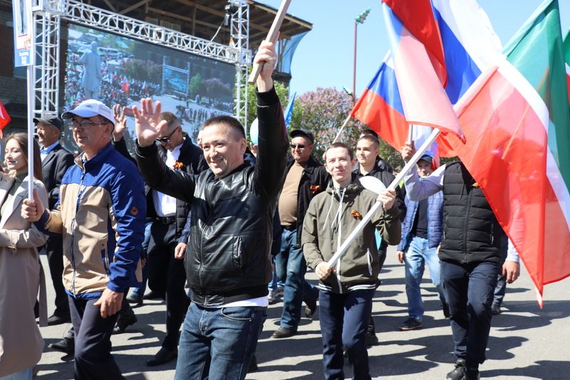 9 Май – Җиңү көнендә  Сабада 5 меңгә якын  кеше  парадка чыкты