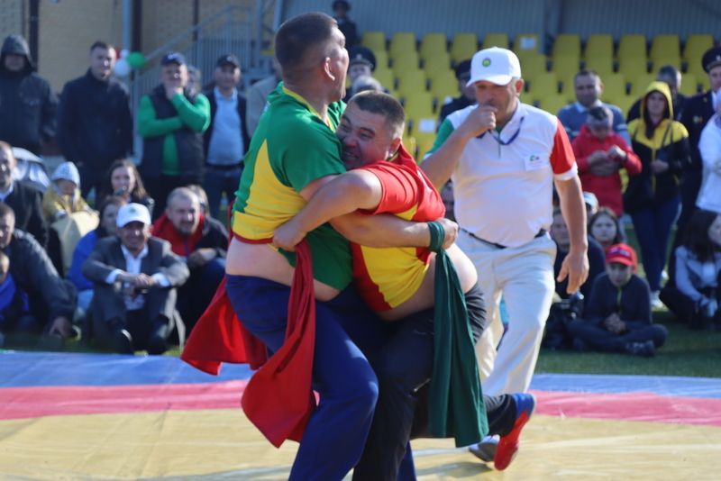 Делюс абсолют батыр калды, яшүсмерләр арасында Нияз Хәлиуллин барысын  да шаккаттырды