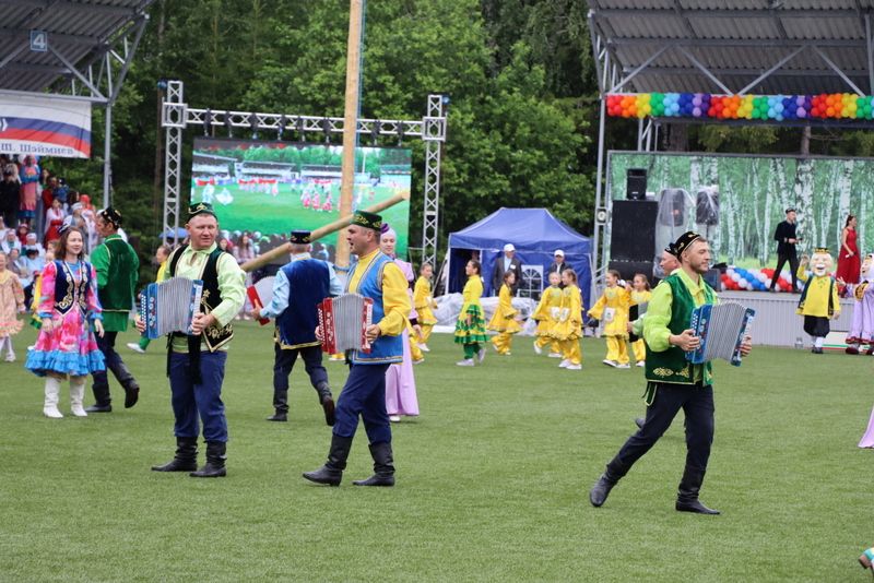 Сабантуйның сабан һәм  җыр бәйгесе батырлары тәкә  алды