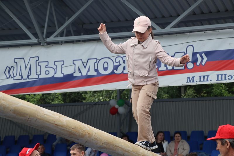 Сабантуйның сабан һәм  җыр бәйгесе батырлары тәкә  алды