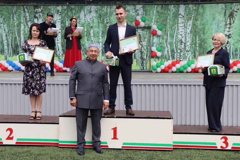 Сабантуйның сабан һәм  җыр бәйгесе батырлары тәкә  алды