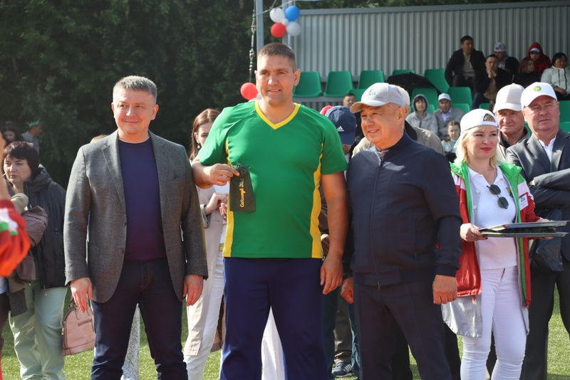 Сабантуйның сабан һәм  җыр бәйгесе батырлары тәкә  алды
