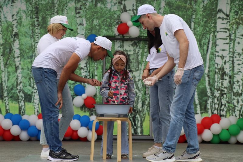 Сабантуйның сабан һәм  җыр бәйгесе батырлары тәкә  алды