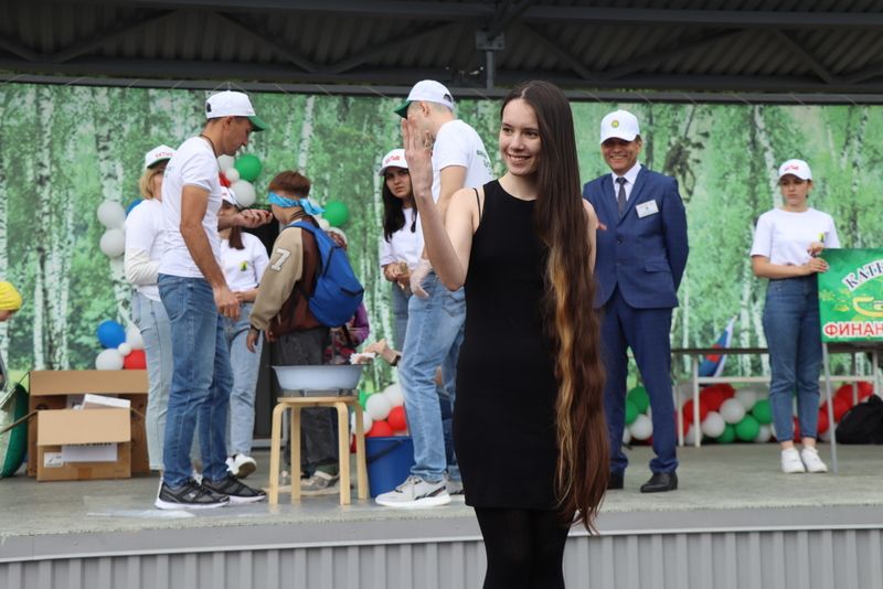 Сабантуйның сабан һәм  җыр бәйгесе батырлары тәкә  алды