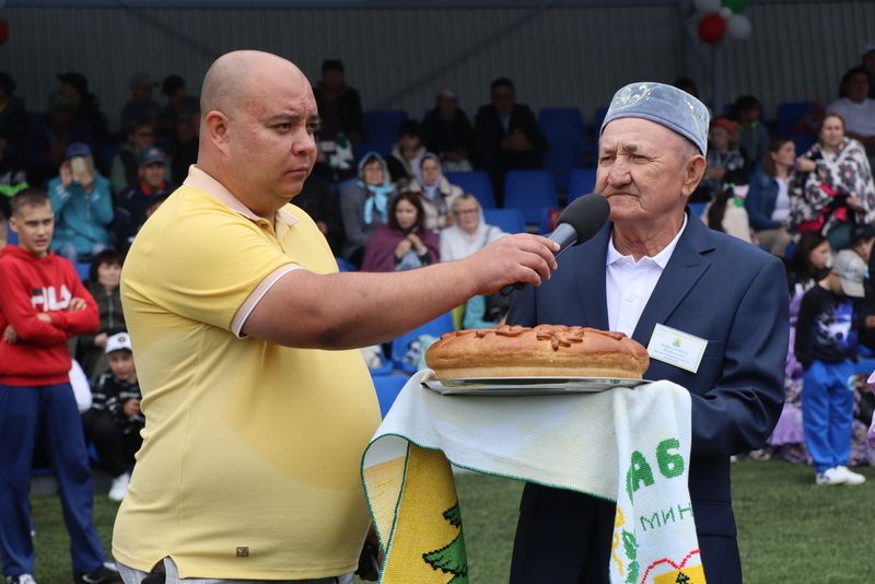 Сабантуйның сабан һәм  җыр бәйгесе батырлары тәкә  алды