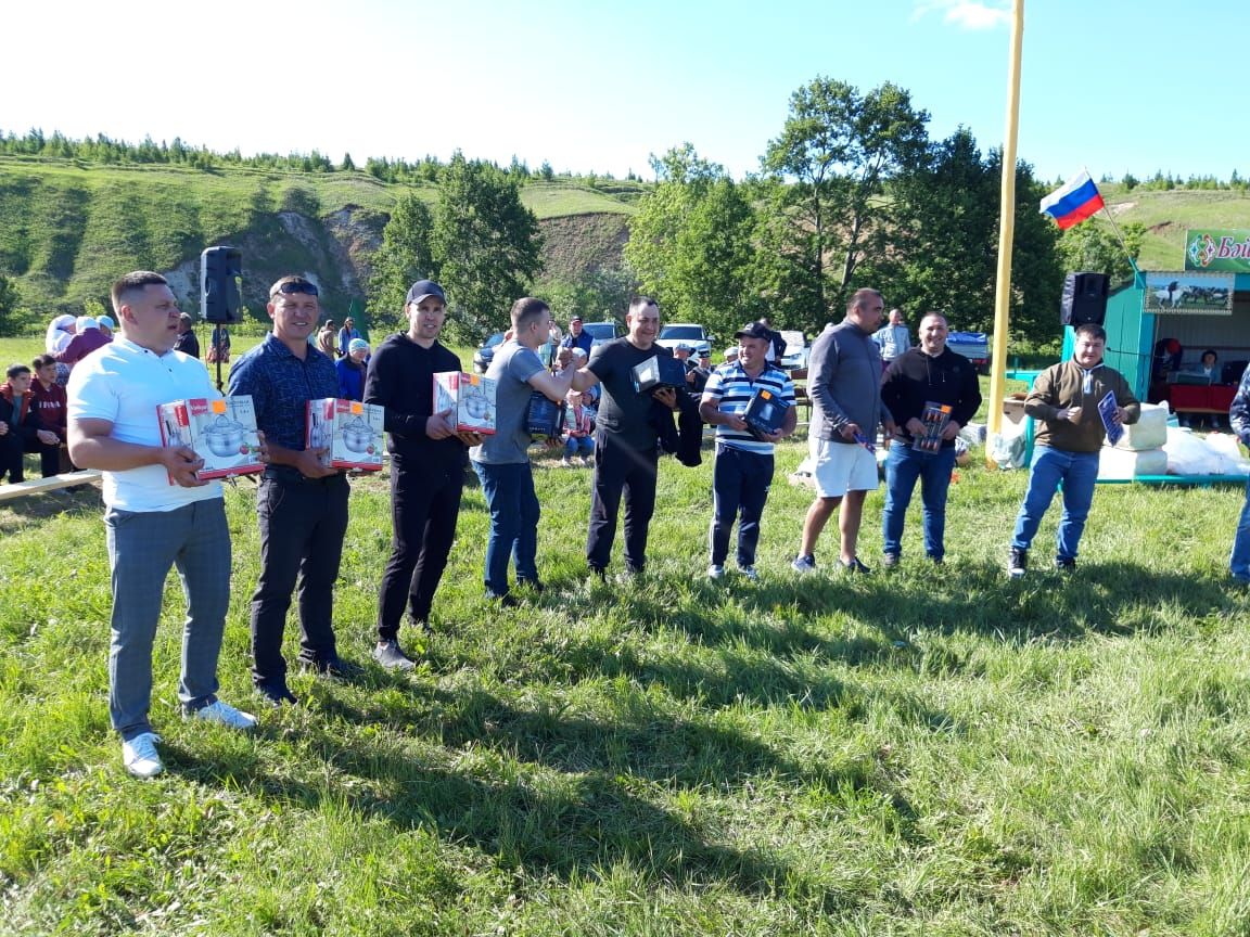 Олы Кибәчедә татарча көрәштә абсолют батыр булып Язнур Гарипов калды