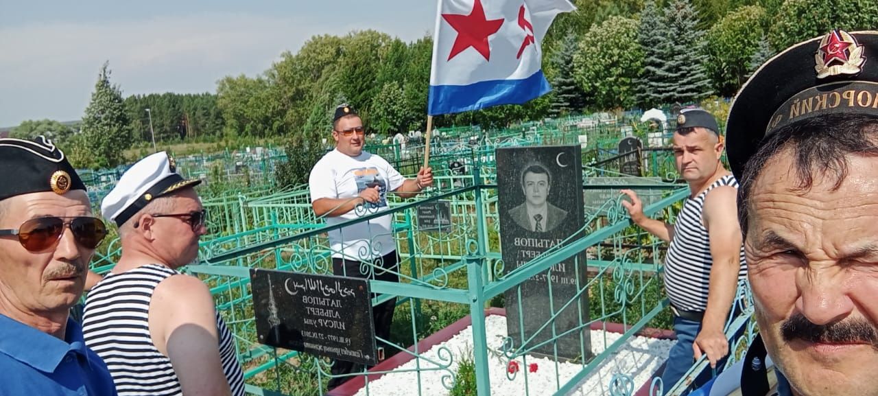 Саба  урамында диңгезчеләр  маршы узды