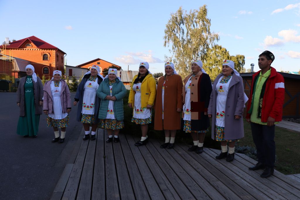 Бүген Сабада Республика көнен билгеләп үттеләр