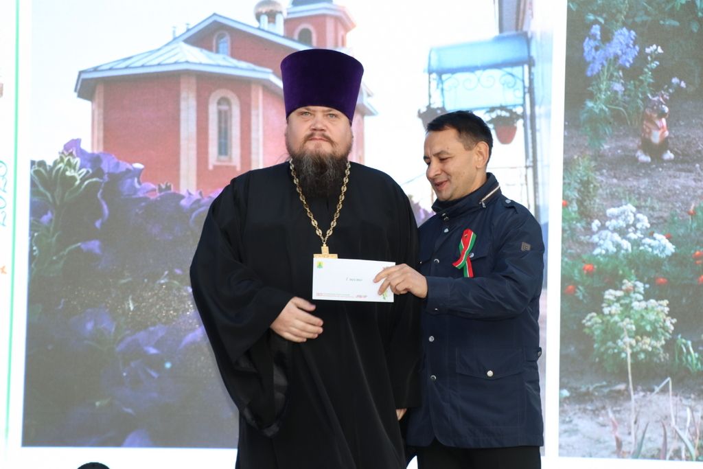 Бүген Сабада Республика көнен билгеләп үттеләр