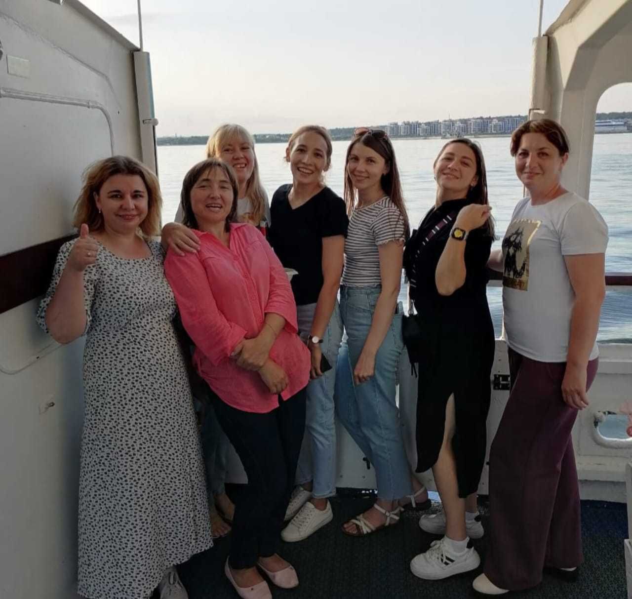 Юлбатлылар теплоходта сәяхәт кылып кайттылар