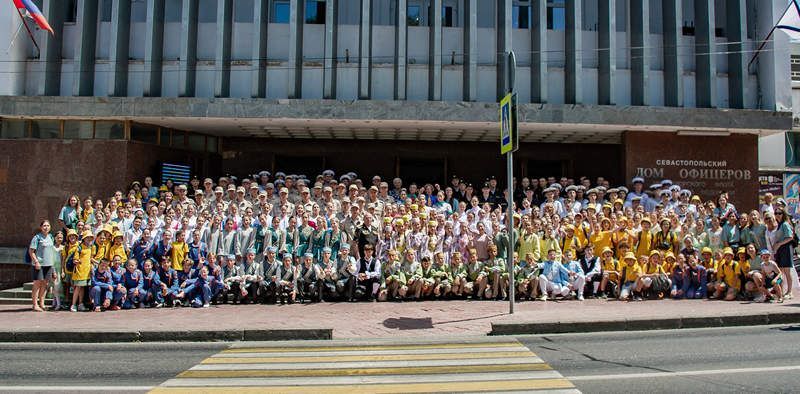 Саба «Бәллүр»ләре Кырымда ял итеп кайтты
