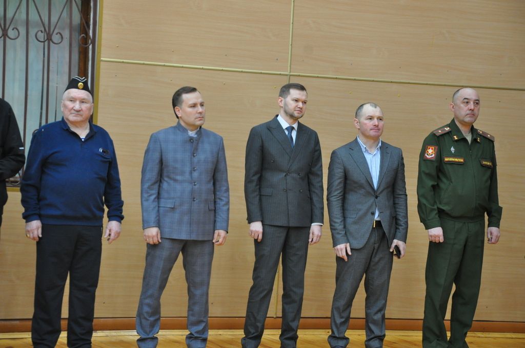 Сабада подводниклар балаларны, үсмерләрне көрәштерде