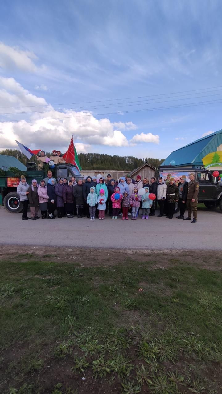 Олыяз, Пүкәл, Өтернәс, Эзмә һәм Иләбәр авылларында яшәүчеләрне фронт агитбригадасы сәламләде