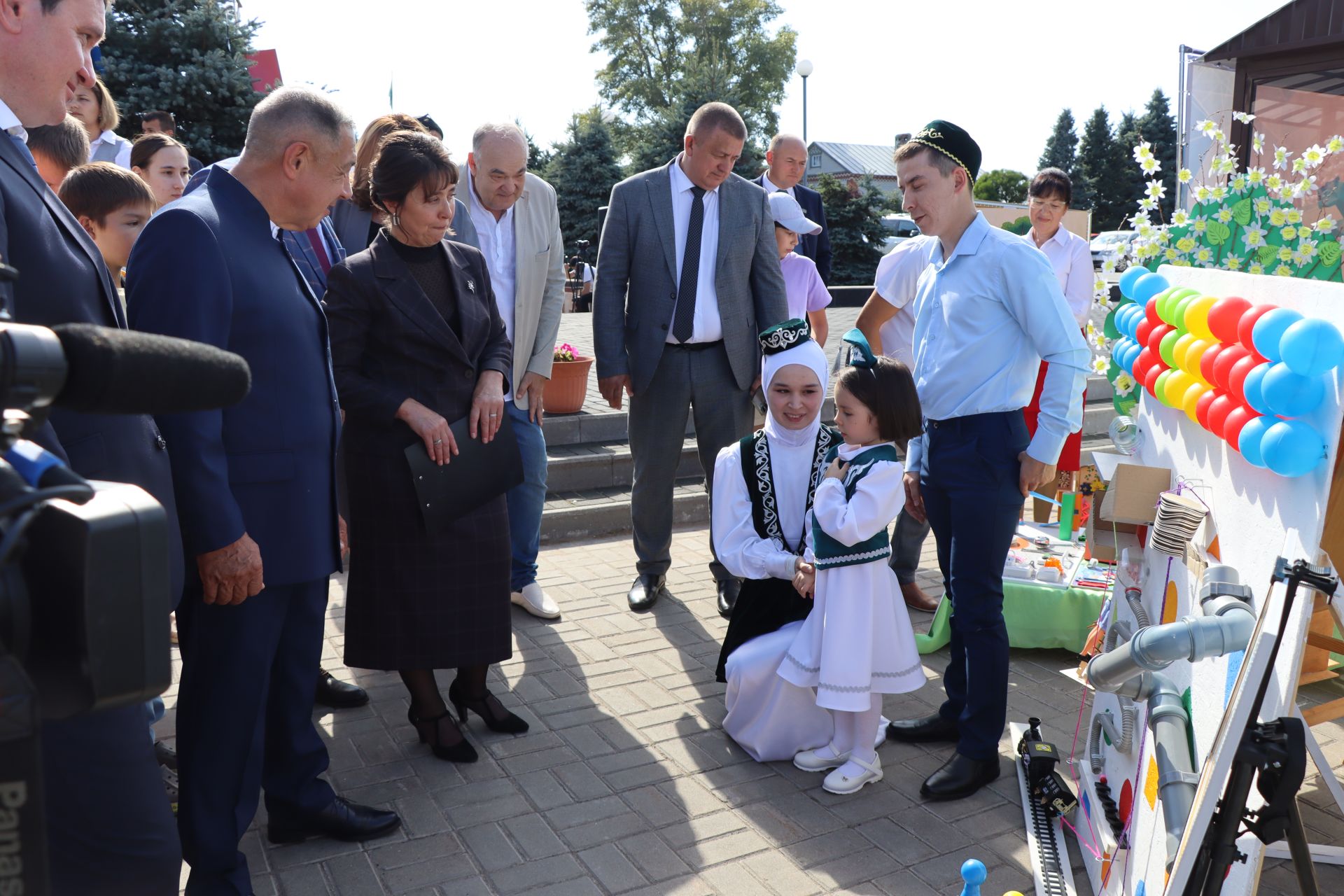 Сабада “Мәктәпкә җыенырга булыш!”  акциясе узды (фоторепортаж)