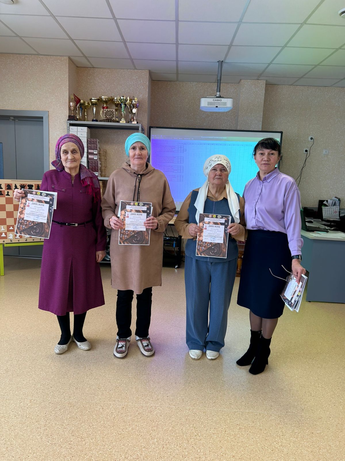 Саба-Арена”да шашка буенча ир-егетләр һәм хатын-кызлар  арасында район  чемпионаты