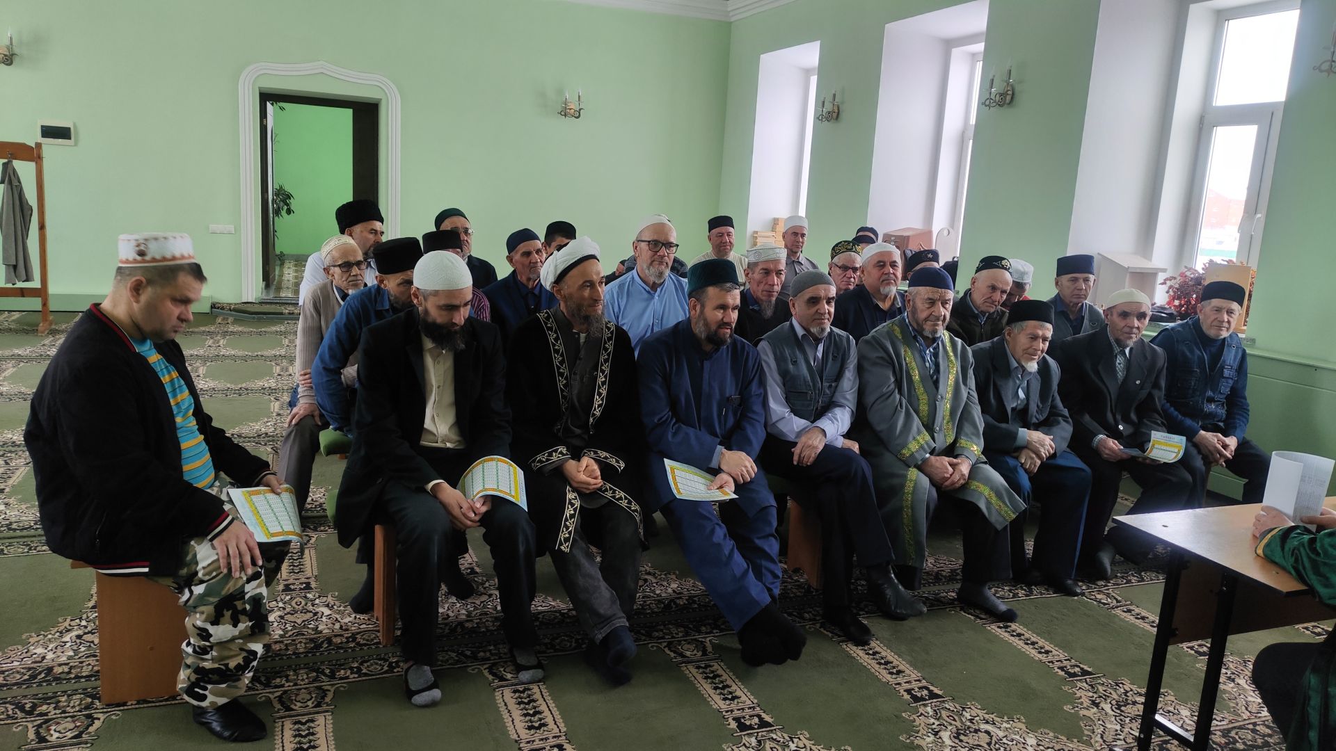 Сабада имамнар киңәште
