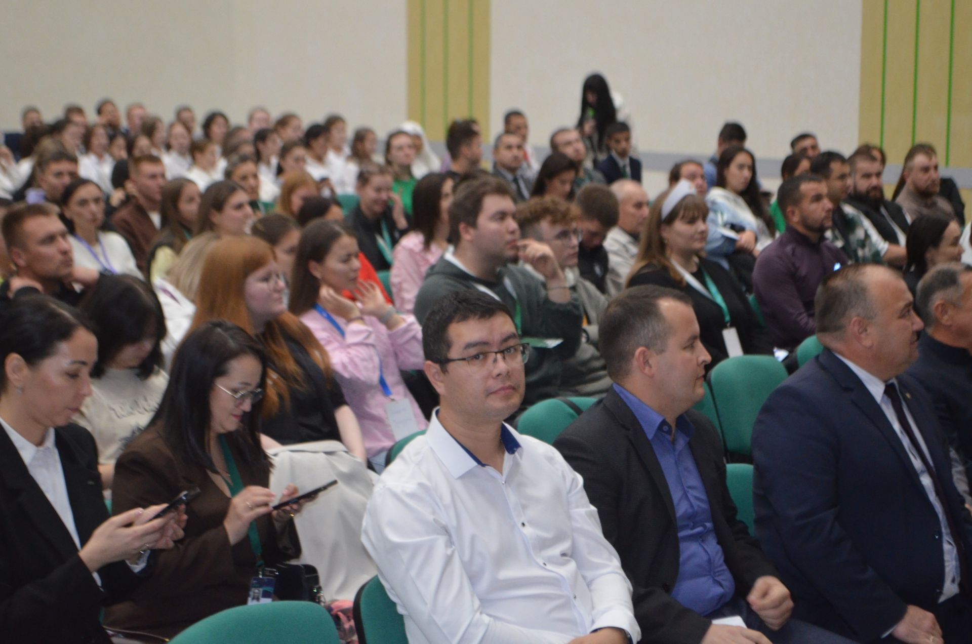 Ивановода  – лаләләр,  Калугада  –  кактуслар, Сабада...