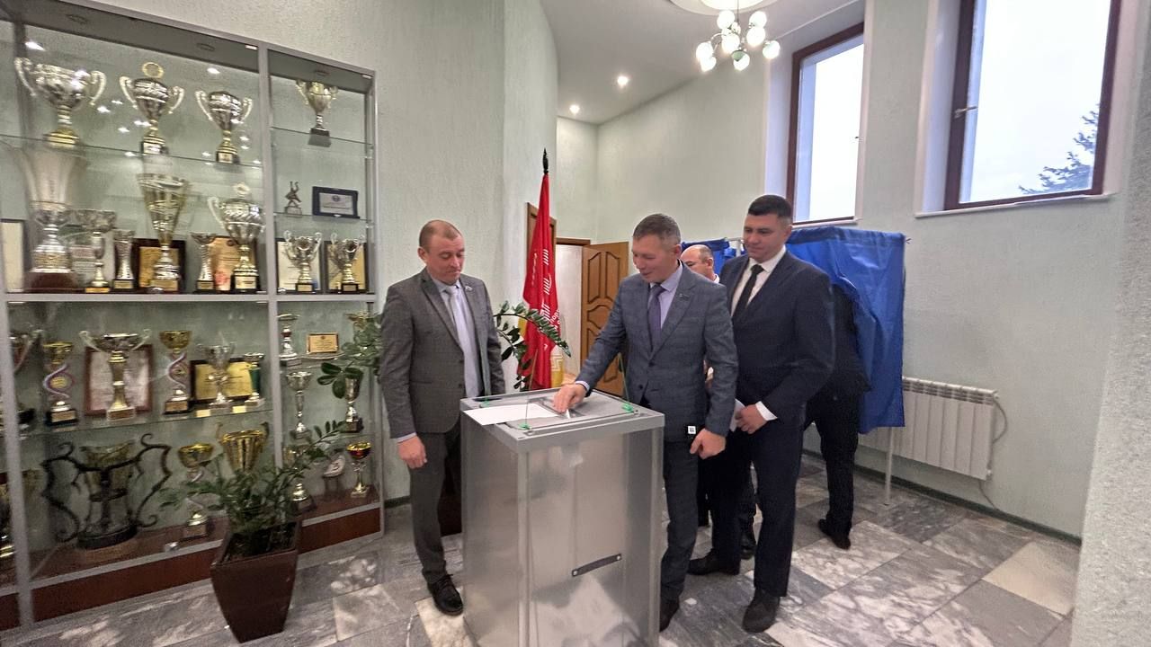 Сабада яңа башкарма комитеты җитәкчесен сайладылар