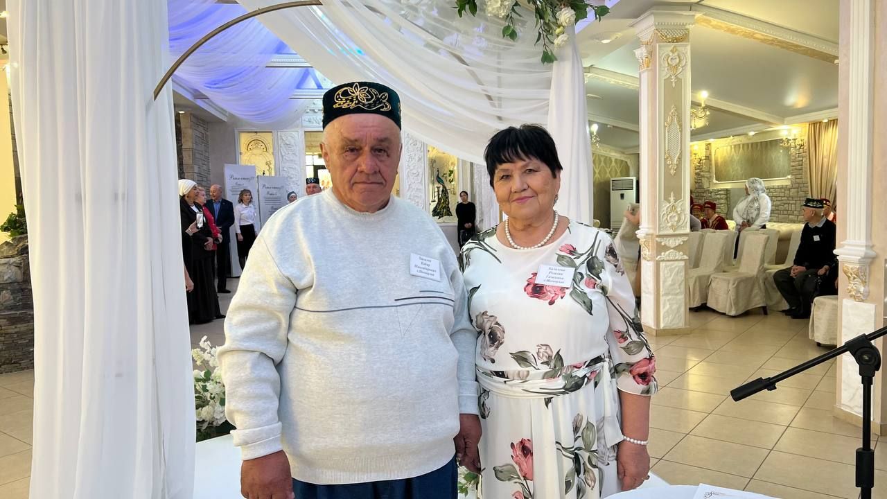 Сабада 50 һәм 60 ел бергә гомер иткән алтын һәм бриллиант парларны хөрмәтләделәр (фоторепортаж)