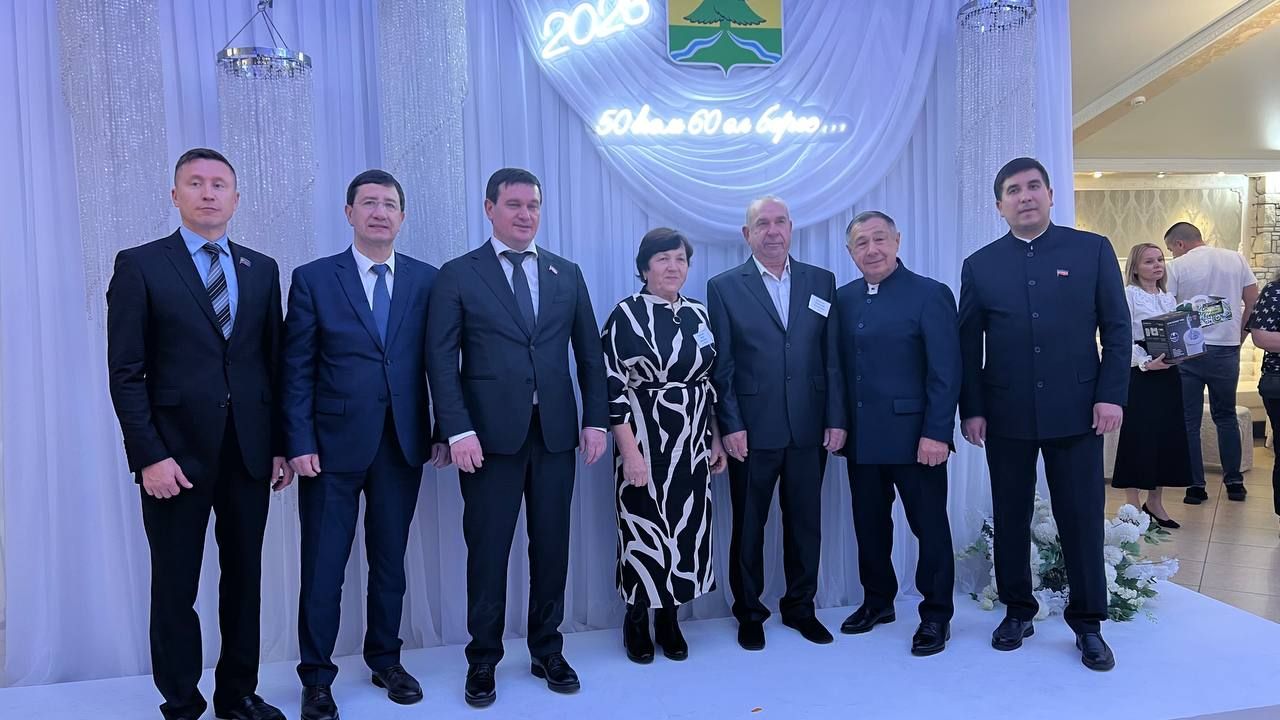 Сабада 50 һәм 60 ел бергә гомер иткән алтын һәм бриллиант парларны хөрмәтләделәр (фоторепортаж)