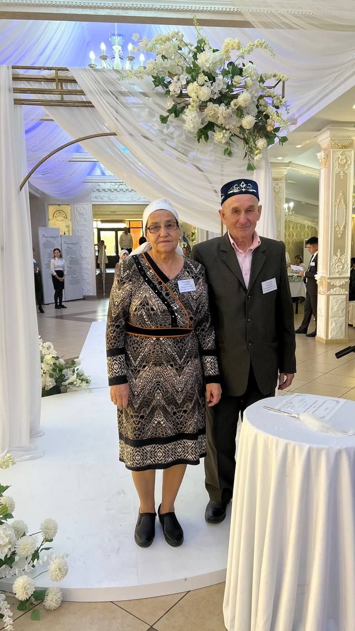 Сабада 50 һәм 60 ел бергә гомер иткән алтын һәм бриллиант парларны хөрмәтләделәр (фоторепортаж)