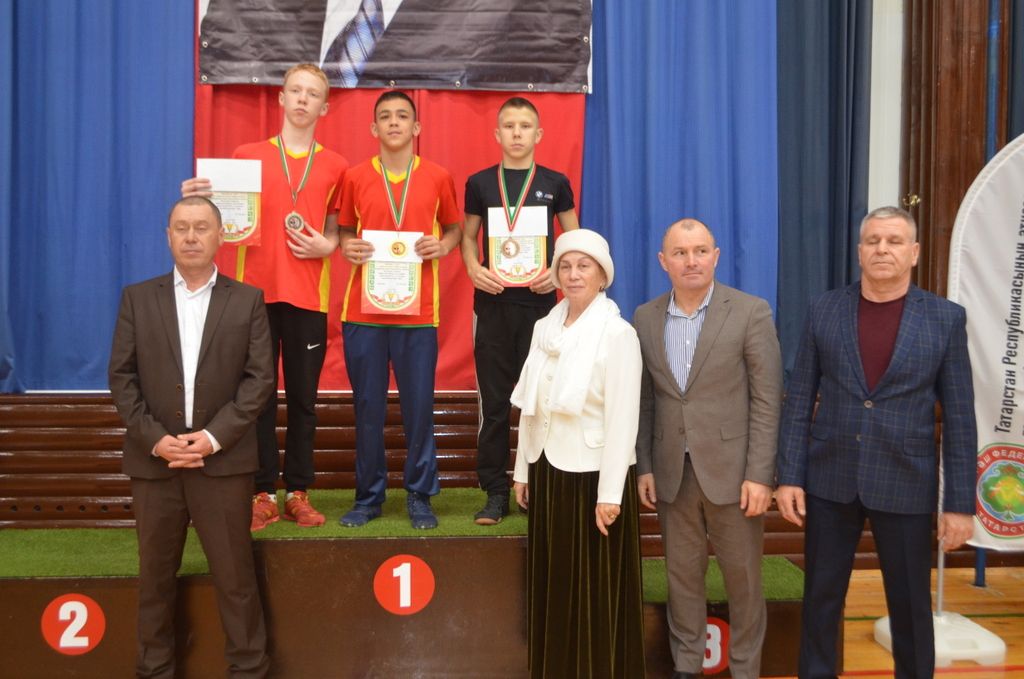 Сабада Фәргать Нәбиуллин истәлегенә ачык  көрәш турниры узды