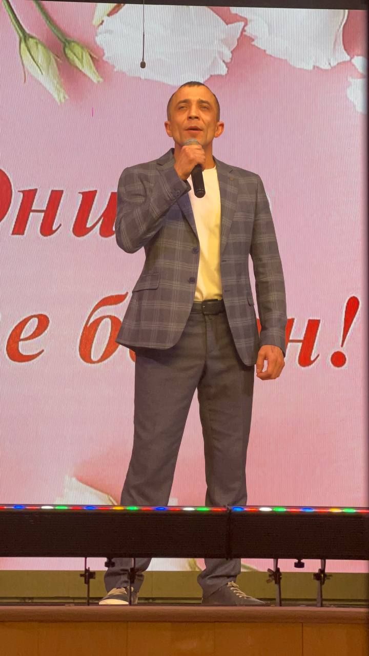 Район мәдәният йортында якынлашып килүче  Әниләр көне уңаеннан бәйрәм концерты узды