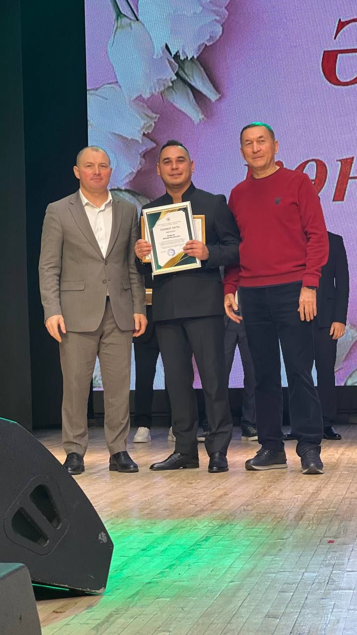 Район мәдәният йортында якынлашып килүче  Әниләр көне уңаеннан бәйрәм концерты узды