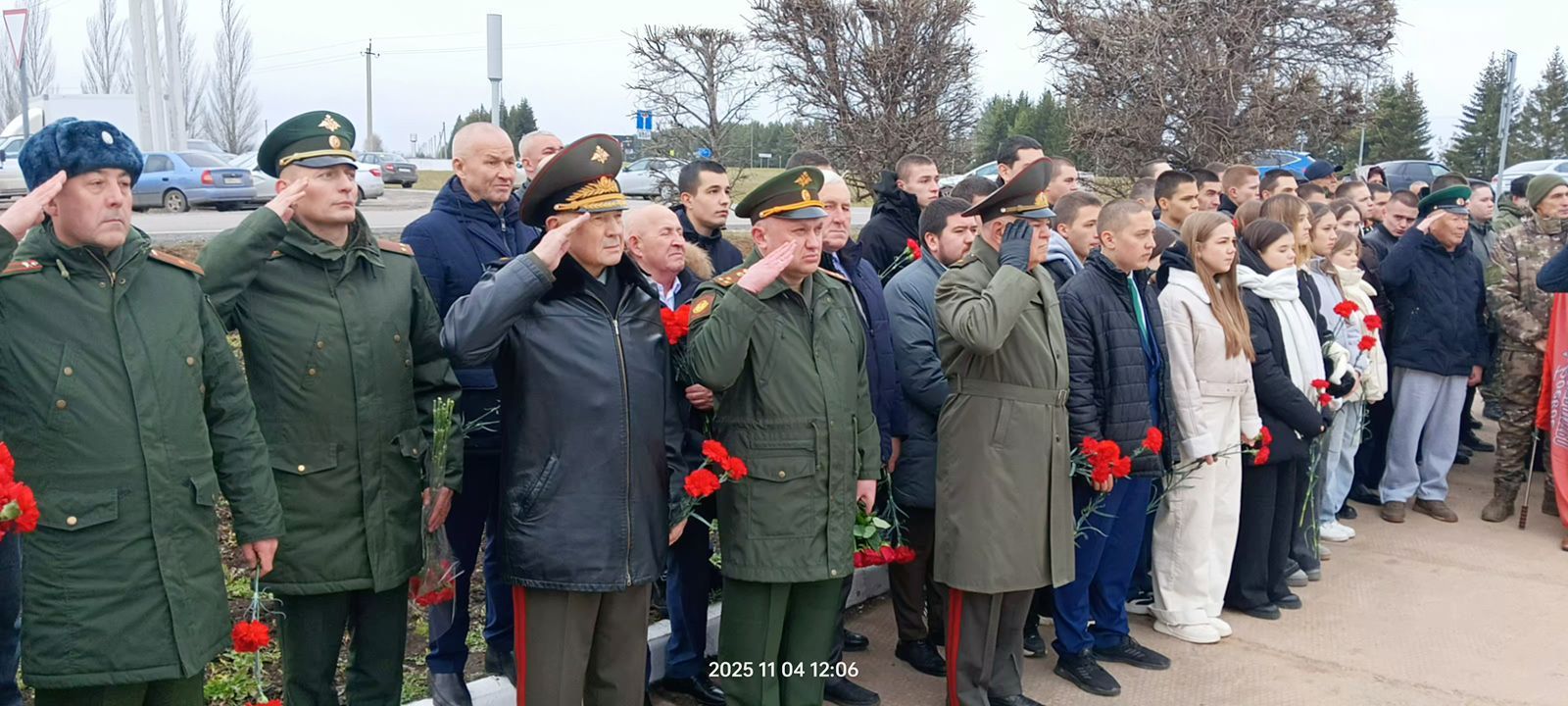 Бүген Сабада Бөек Ватан сугышында һәлак булганнар һәм хәбәрсез югалганнар истәлегенә һәйкәл ачылды