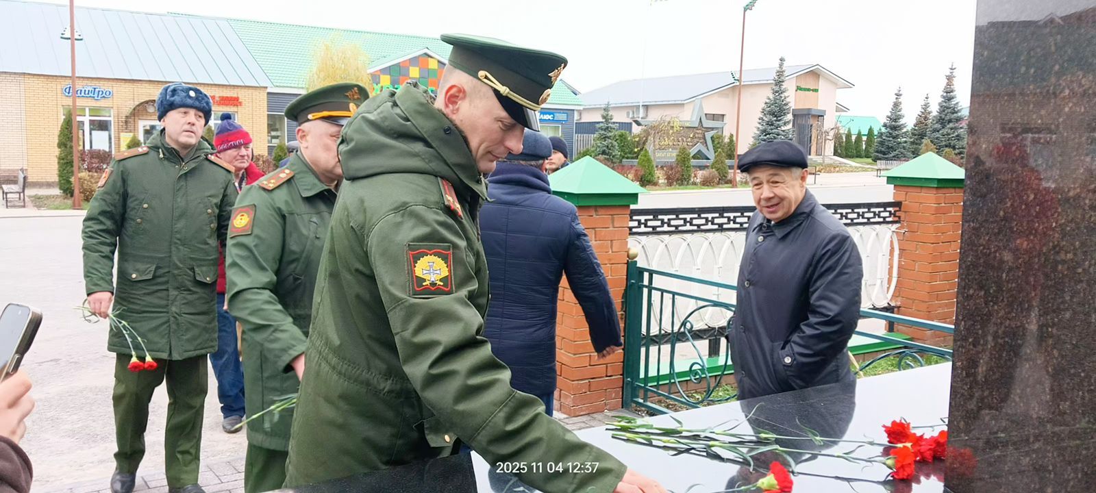 Бүген Сабада Бөек Ватан сугышында һәлак булганнар һәм хәбәрсез югалганнар истәлегенә һәйкәл ачылды