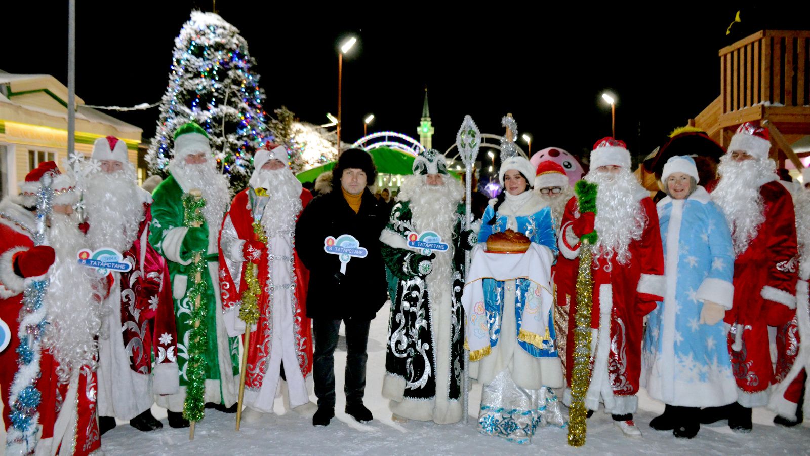 Сабада төп чыршы утларын кабызды