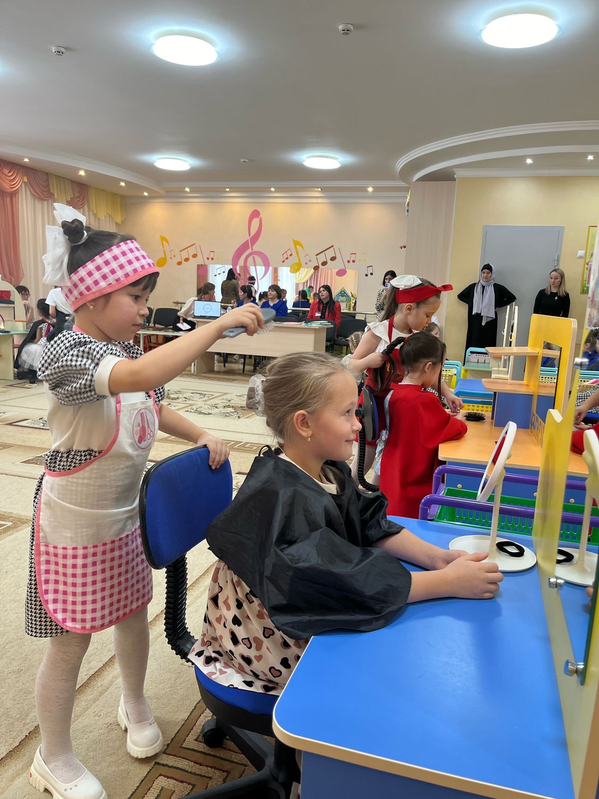 Балалар һөнәргә өйрәнә